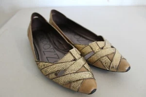 APEPAZZA FASHION TAN GOLD FLAT SHOES 7.5 8 - Picture 1 of 6