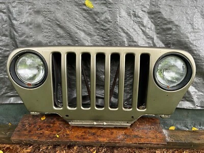 Jeep Wrangler TJ 97-06 Front Grille Grill Paint KHAKI Clean shape - Image 1 of 4