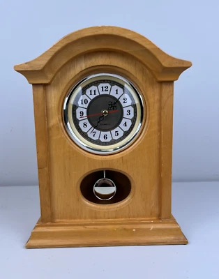 Vintage Mantel Clock Wood Roman Numerals Battery Quartz - Image 1 of 4