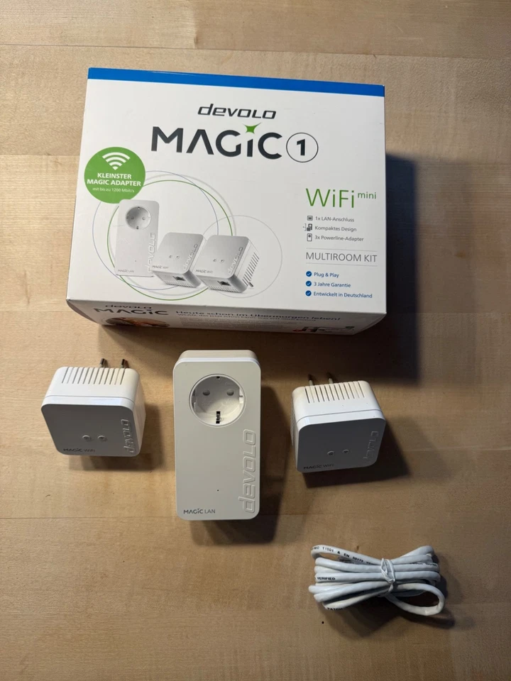 devolo Magic 1 Mini Multiroom Powerline WLAN Network Kit  - Weiß (8570) - Bild 1 von 1