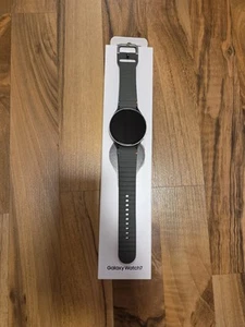 Samsung Galaxy Watch7 40mm Smartwatch Bluetooth Grün WLAN GPS Armband S/M - Zdjęcie 1 z 2