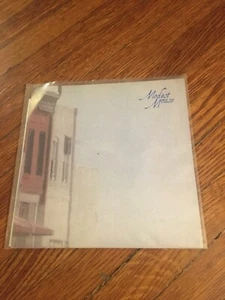 Modest Mouse 7” 45 RPM Vinyl Record - Life Of Arctic Sounds / Medication - Picture 1 of 3