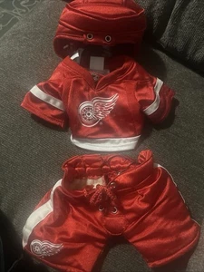 Build A Bear Detroit Red Wings Ice Hockey Outfit Uniform Jersey Pants Helmet Set - Picture 1 of 6