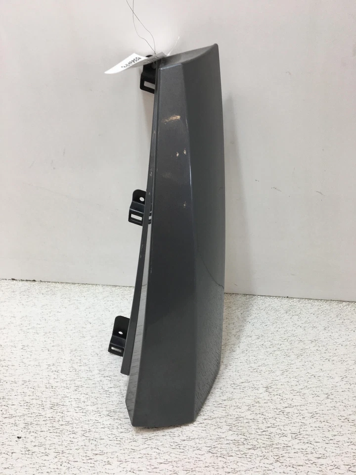 19 CHEVY/GMC SUBURBAN 1500 SERIES D Pillar Rh Trim Satin Steel Metallic Foto 1 de 3