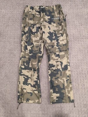 Kuiu Teton Rain Pants Medium Verde 1.0 Lightweight and Packable Excellent! - Image 1 of 4
