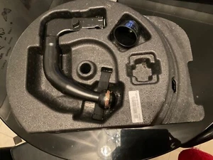 GENUINE JAGUAR XE RETRACTABLE TOWBAR TOW BAR GX7M19E538AC FREE NEXT DAY DELIVER - Picture 1 of 2