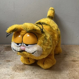 Vintage Garfield Fun Farm 1981 United Feature Syndicate Standing Plush 14" Long - Picture 1 of 7
