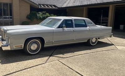 1977 Lincoln Continental  - Image 1 of 4