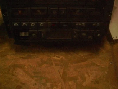 98 99 00 01 02 03 JAGUAR XJ8 TEMPERATURE CONTROL HEATED WINDSHIELD AS SHOWN 6362 - Image 1 of 4