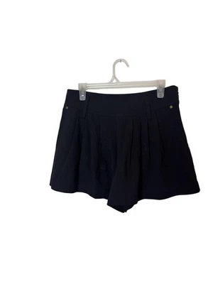 Шорты женские Juicy Couture средние черные плиссированные без застежек с высоким подъемом нарядные - Изображение 1 из 4