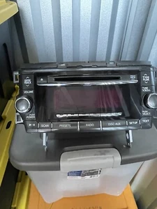 R9-02 OEM 2011 2012 TOYOTA AVALON RADIO DISPLAY & RECEIVER AM FM CD TESTED - Picture 1 of 3