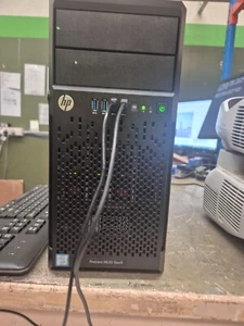 HP PROLIANT ML30 GEN 9 SERVER XEON E3-1240 V5 3.50GHZ 16GB RAM 3 x 1TB HDD (a-54 - Picture 1 of 8