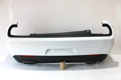 Conjunto de cubierta de parachoques trasero Dodge Challenger 2015-2023 OEM nudillo blanco Foto 1 de 4