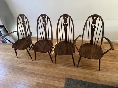 Ercol Swan Back Chairs Including 2 Carvers - Image 1 of 4