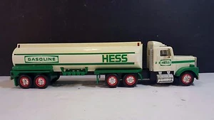 1990 WHITE & GREEN TOY HESS GASOLINE TUCK 14.5" LONG - Picture 1 of 5