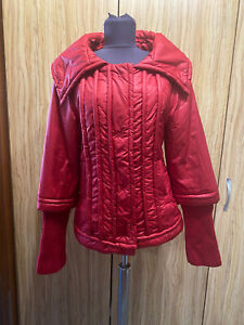 PHILOSOPHY DI ALBERTA FERRETTI RED PADED FITTED SHORT JACKET WITH KNITTED CUFFS