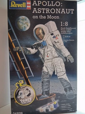 revell 04826 apollo astronaut on the moon scala 1/8 351547 - Immagine 1 di 3