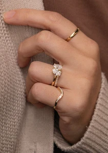 Anillo de compromiso de oro 14 kg Toiet Moi moissanita para mujer corte pera y ovalado dúo personalizado - Imagen 1 de 6