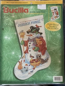 NUEVO Kit de Medias Punto de Cruz Contado Bucilla WOODLAND FRIENDS Muñeco de Nieve 84286 - Imagen 1 de 5