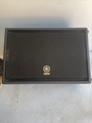 雅马哈 CM12V 被动式 12 英寸 2 路地板监视器 350 瓦/700 瓦 免运费 — 第 1/4 张图片