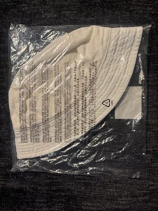 SWEET NEW GAP Bucket Hat Unisex One Size Fits ALL WHITE with tags - Picture 1 of 2
