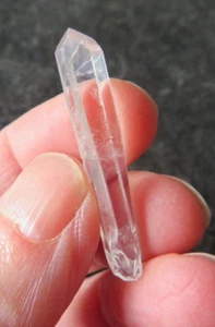 SELTENER KOLUMBIANISCHER ""KLINGE DES LICHTS"" QUARTZ (1,9 Gramm/35 mm) NATÜRLICH (B4) - Bild 1 von 7