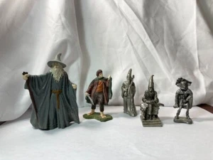 Lot - Lord of the Rings - Frodo Gandalf - Star Trek - Star Wars Action Figures - Picture 1 of 12