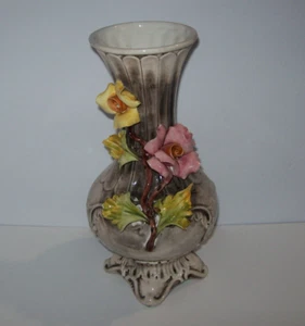 Vintage Capodimonte Italy Porcelain Vase, 11" Tall - Picture 1 of 24