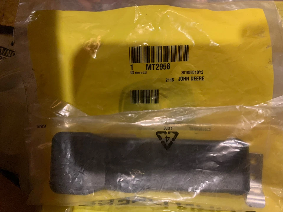 MT2958 JOHN DEERE NOVA TRAVA ORIGINAL DO FABRICANTE - Imagem 1 de 1