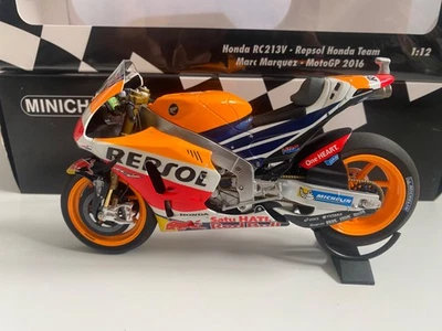 Minichamps 1-12 - Marc Marquez - 2016 - Honda RC213V - MotoGP - Image 1 of 4
