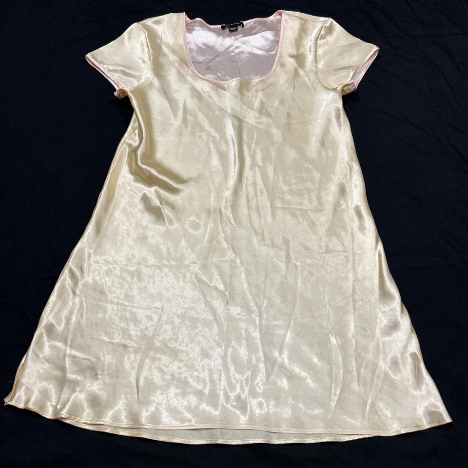 Vintage Jones New York Satin Light Yellow Short Sleeve‎ Nightgown Size M A24 - Image 1 of 3