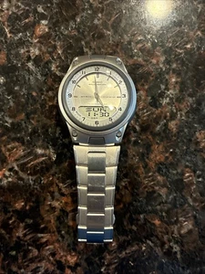 Casio Illuminator 2747 AW-80 World Time Telememo 30 Watch - Picture 1 of 14