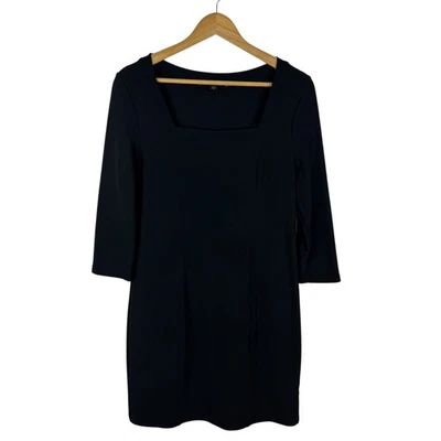 Vestido Vaina Boston Proper Negro Cuello Cuadrado Talla Pequeña Elastizado Minimalista Carrera Foto 1 de 4