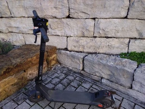 Xiaomi 4 lite 2nd gen E-Scooter mit Straßenzulassung mit Blinker FAST NEU - Bild 1 von 5
