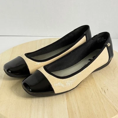 Zapatos deportivos para mujer Anne Klein Ursa charol puntera imitación piel de serpiente planos 9M Foto 1 de 4