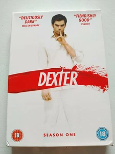 Dexter Season 1 Complete - 4 X DVD English French Region 2 - 3T - Picture 1 of 5