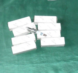 Set of 8 NGK BKR6EVXA 11 Spark Plugs. Set of Early XK8 Spark Plugs - Picture 1 of 3