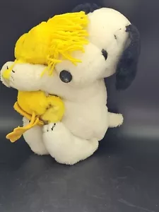 Peluche vintage Snoopy Hugging Woodstock 1968 arachidi farcito United caratteristica 11" - Foto 1 di 11