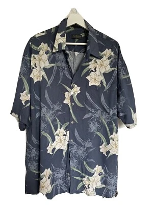 Van Heusen Men's 100% Rayon Floral Print  Button Down Short Sleeve Shirt X L - Image 1 of 4