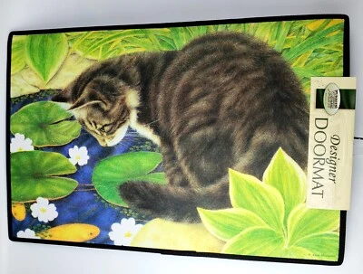 Felpudo de violinista gato-lirio de agua-diseñador de peces 18" x 27"- interior/exterior Foto 1 de 3