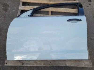 Chevrolet Caprice 2014-2017 sedán 6,0 L conductor puerta delantera izquierda carcasa pintura blanca Foto 1 de 4