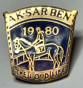 1980 Vintage Aksarben Ak-Sar-Ben Membership Lapel Pin Omaha Nebraska NE - Picture 1 of 3