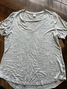 Old Navy Luxe meliertes Kurzarm T-Shirt mit V-Ausschnitt S grau - Bild 1 von 2