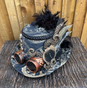 UNISEX Black Steampunk Top Hat Feathers Goggles Feathers Octopus 61cm (6) - Picture 1 of 9