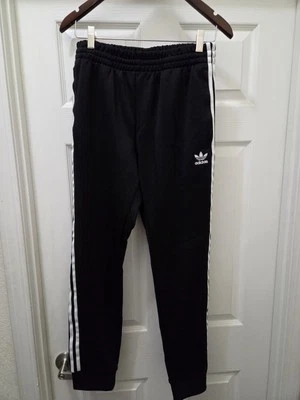 Calça Track Adidas Originals Superstar Masculina, Preta, Média B0785W4CS5 - Imagem 1 de 2