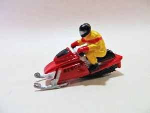 GALOOB MICRO MACHINES 'RESCUE SNOWMOBILE - RED. VINTAGE. EXCELLENT. - Picture 1 of 6
