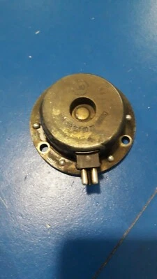 MERCEDES BENZ 1994-1997 MERCEDES C280 CAMSHAFT ADJUSTER MAGNET OEM 1021MB080-19C - Image 1 of 4