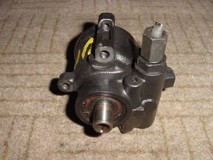 1993 1994 EAGLE VISION Concorde 3.5L 3.3L Steering Pump - Picture 1 of 4