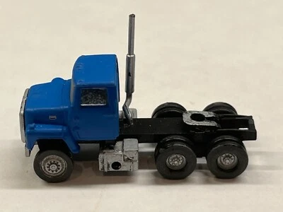 Camión semi tractor Atlas Ford cabina azul escala N envío rápido Foto 1 de 4