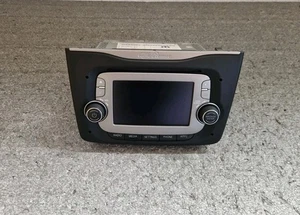 ALFA ROMEO MITO 2013-18 AUTORADIO 01561084350 ORIGINAL MIT CODE - Bild 1 von 5
